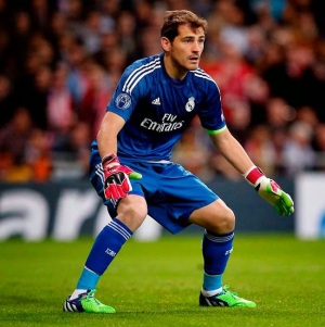 Kapten Skuad Real Madrid Iker Casillas Masih Belum Menentukan